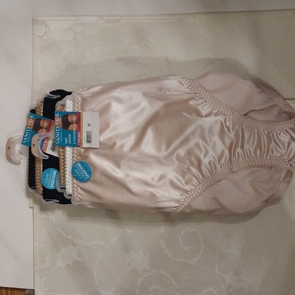 Vanity Fair Radiant Collection NWT Light Control Undershapers 6 Pair Briefs 4X - Picture 8 of 8